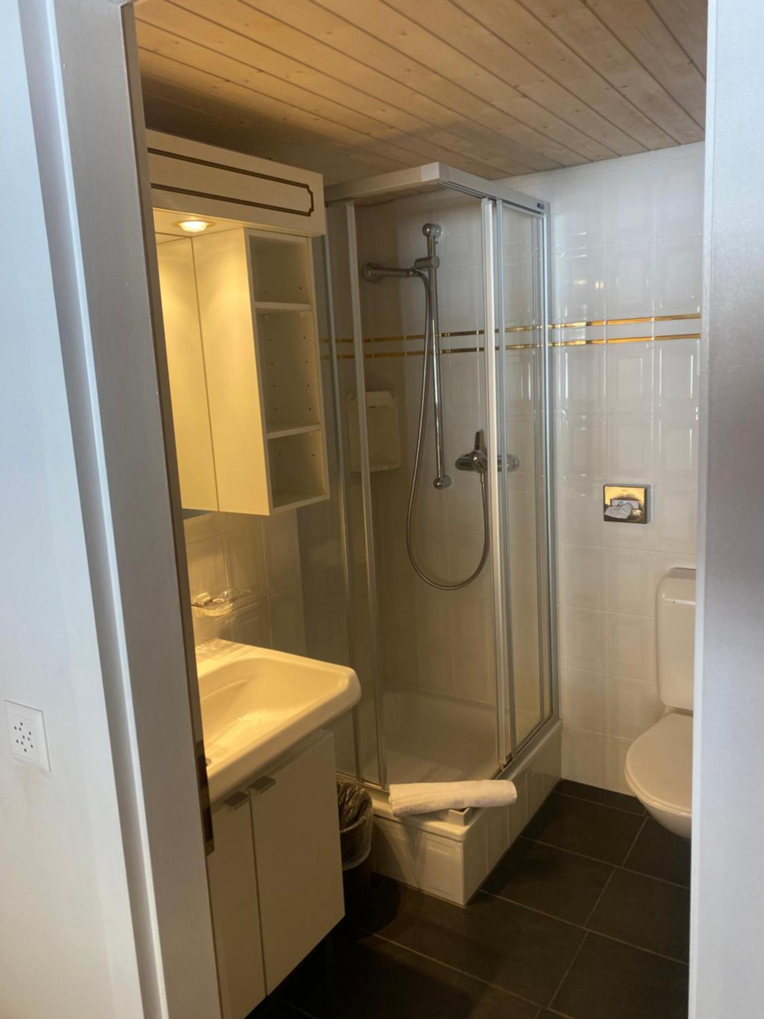 Apartments Castle Goms Екстер'єр фото
