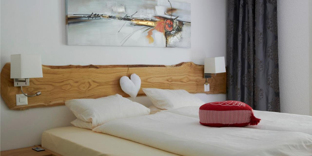 Apartments Castle Goms Екстер'єр фото